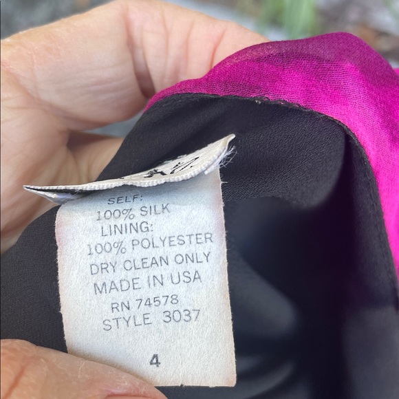 cache silk biased, cut ruffled dark floral dress - Picture 5 of 8